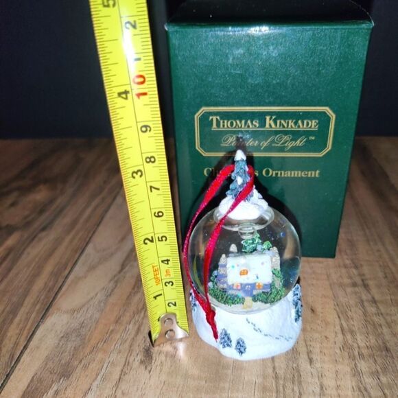 Vintage 1999 Thomas Kinkade Stonehearth Hutch Christmas Ornament Mini Globe - Picture 6 of 8